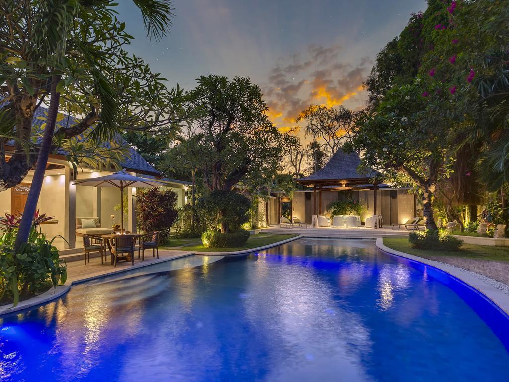Lataliana Villas Seminyak Kamer foto